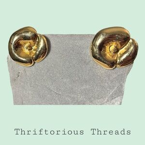 Vintage Gold Poppy Clip On Earrings